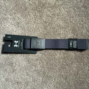 Under Armour Webbing Belt, Adjustable Golf Belt, grey - New with Tags